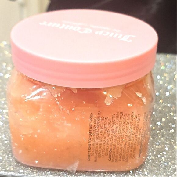 Juicy Couture Peach Bellini Shea Sugar Scrub - Picture 4 of 4